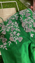Load image into Gallery viewer, Work Blouse - Green
