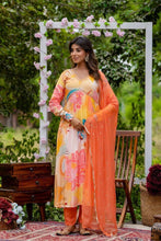 Load image into Gallery viewer, Orange Muslin Alia Cut 3 Suit set
