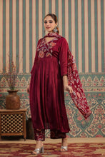 Load image into Gallery viewer, Anarkali Muslin Suit Set
