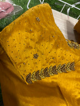 Load image into Gallery viewer, Work Blouse - Yellow and Gold
