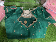 Load image into Gallery viewer, Work Blouse - Green
