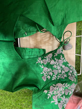 Load image into Gallery viewer, Work Blouse - Green

